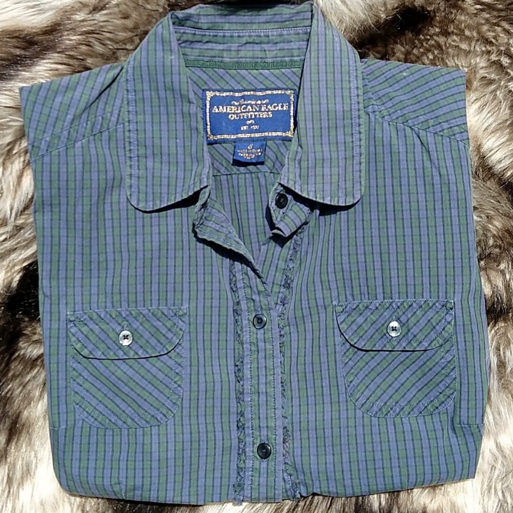 American Eagle Checkered Button Up Shirt